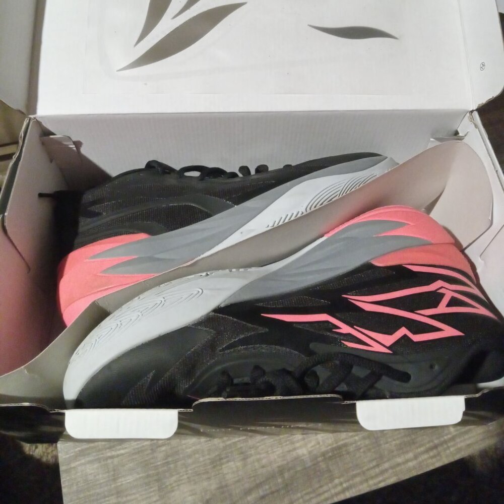 Melo men's basketball shoes